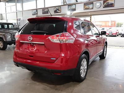 2015 Nissan X-Trail - Thumbnail