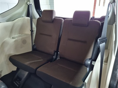 2015 Toyota Sienta - Thumbnail