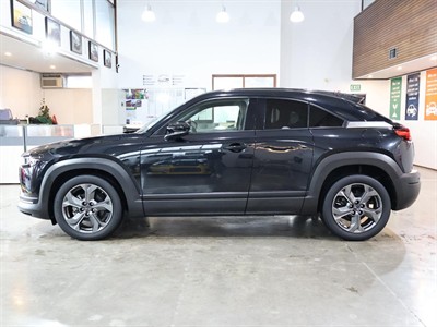 2022 Mazda MX-30 - Thumbnail