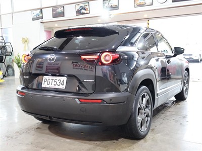 2022 Mazda MX-30 - Thumbnail