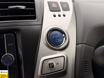 2012 Toyota Prius - Thumbnail