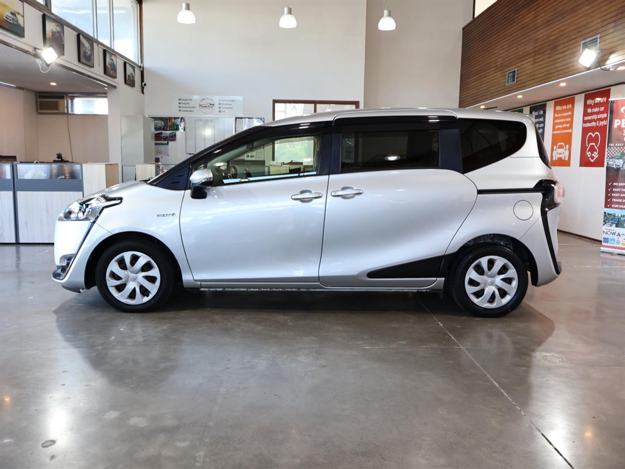 2017 Toyota Sienta