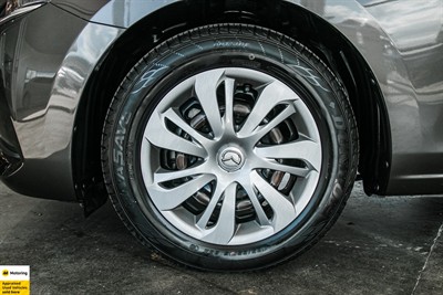 2020 Mazda 2 - Thumbnail