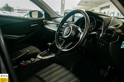 2020 Mazda 2 - Thumbnail