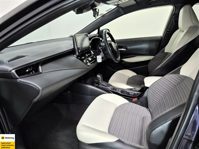 2020 Toyota Corolla - Thumbnail