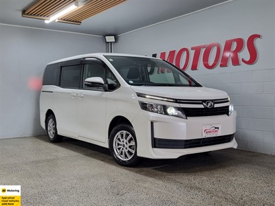 2016 Toyota Voxy