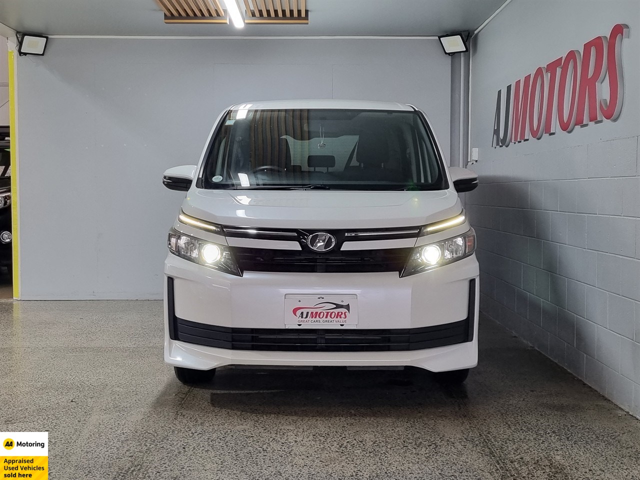 2016 Toyota Voxy