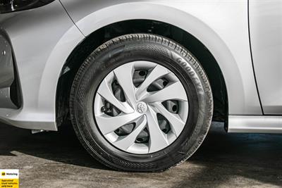 2021 Toyota Yaris - Thumbnail