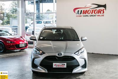 2021 Toyota Yaris - Thumbnail