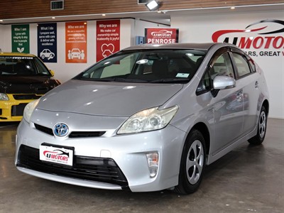 2012 Toyota Prius - Thumbnail
