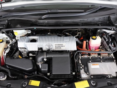 2012 Toyota Prius - Thumbnail