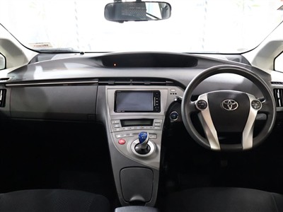 2012 Toyota Prius - Thumbnail
