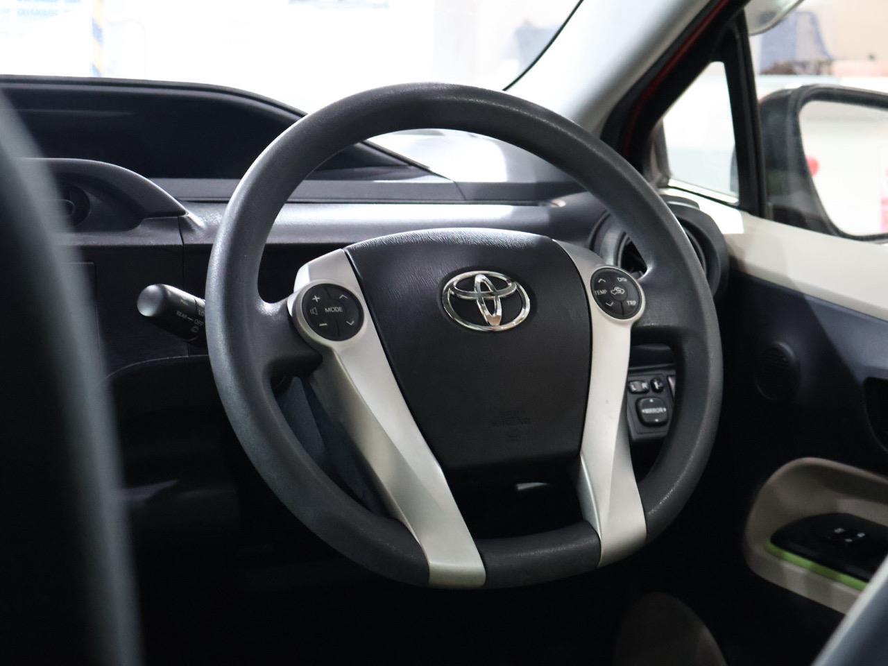 2013 Toyota Aqua