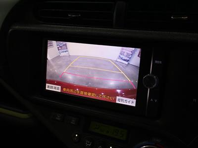 2013 Toyota Aqua - Thumbnail