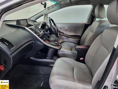 2011 Toyota Sai - Thumbnail