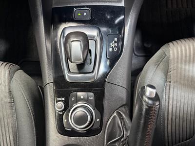 2015 Mazda Axela - Thumbnail