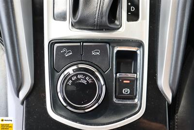 2019 Mitsubishi Pajero Sport - Thumbnail