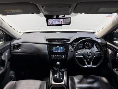 2017 Nissan X-Trail - Thumbnail