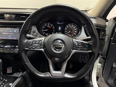 2017 Nissan X-Trail - Thumbnail