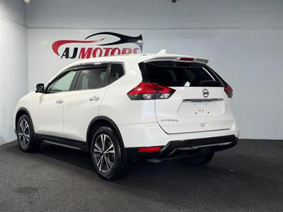 2017 Nissan X-Trail - Thumbnail