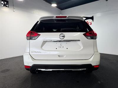 2017 Nissan X-Trail - Thumbnail