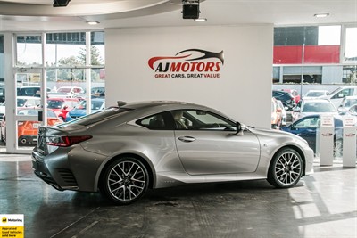 2014 Lexus RC300h - Thumbnail