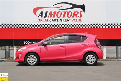 2017 Toyota Aqua - Thumbnail