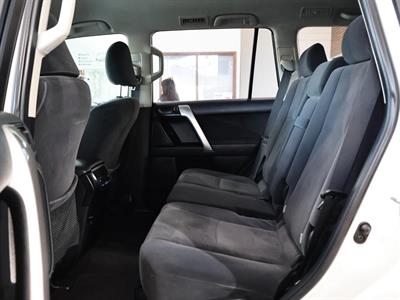2018 Toyota Land Cruiser Prado - Thumbnail