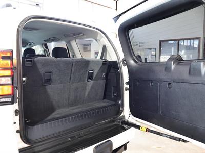 2018 Toyota Land Cruiser Prado - Thumbnail