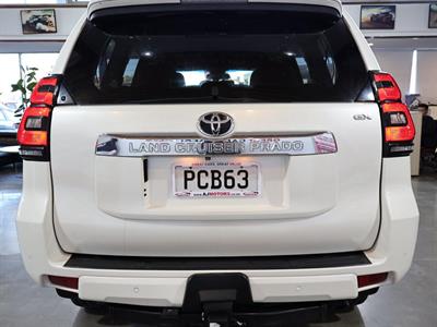 2018 Toyota Land Cruiser Prado - Thumbnail