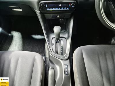 2021 Toyota Yaris - Thumbnail