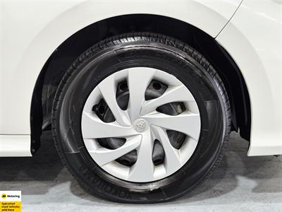2021 Toyota Yaris - Thumbnail