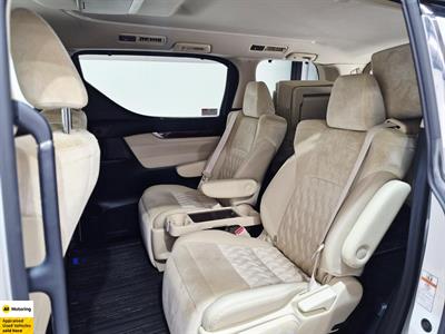 2016 Toyota Alphard - Thumbnail