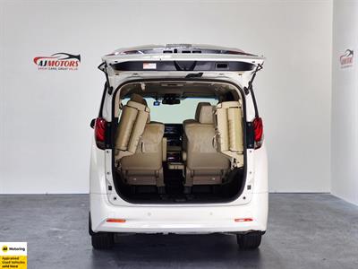2016 Toyota Alphard - Thumbnail