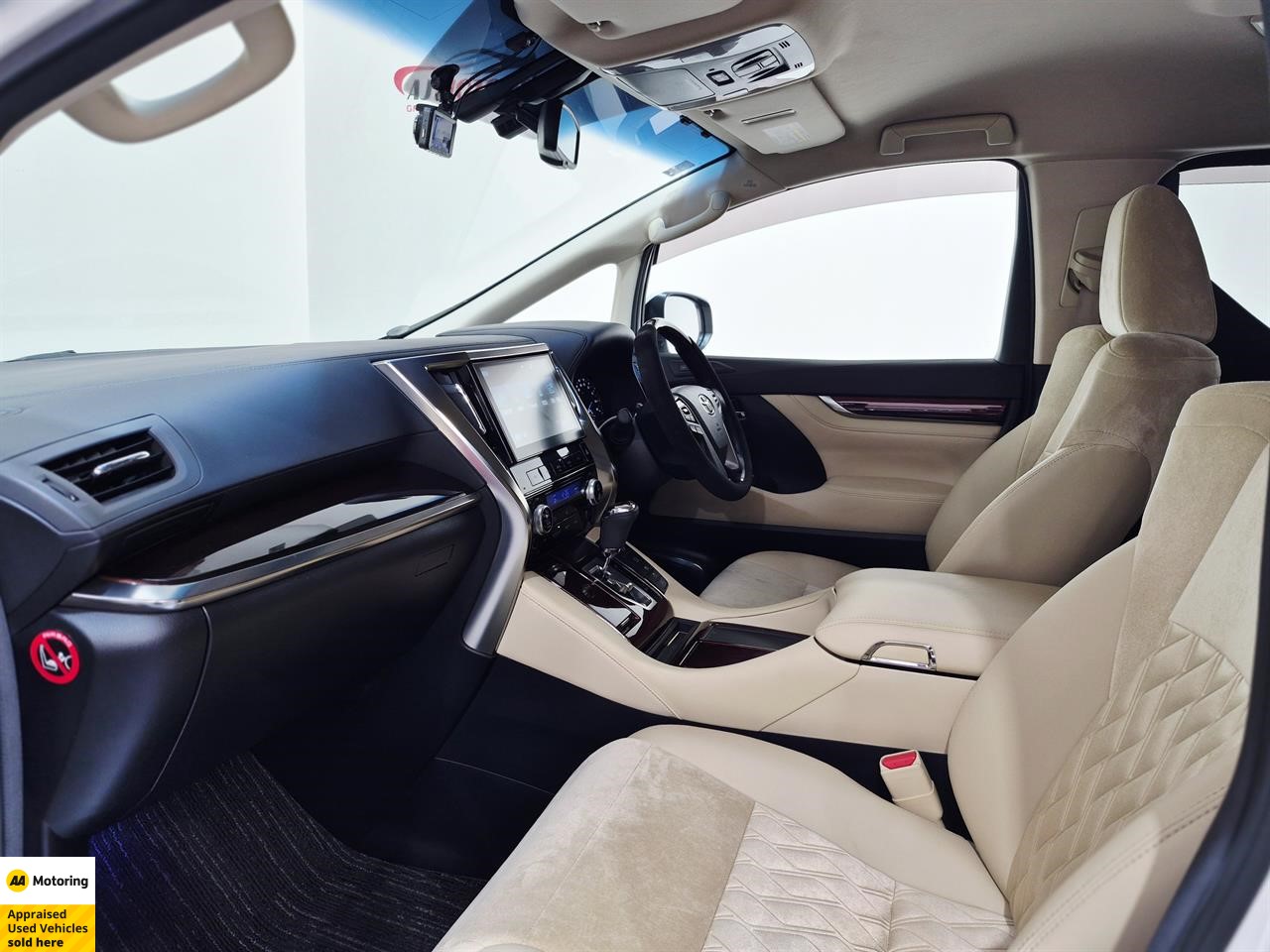 2016 Toyota Alphard