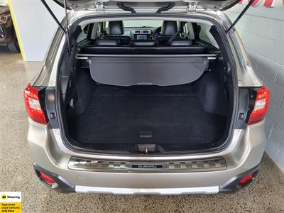 2015 Subaru Outback - Thumbnail