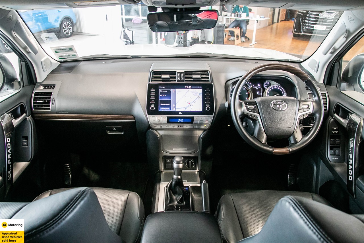 2022 Toyota Land Cruiser Prado