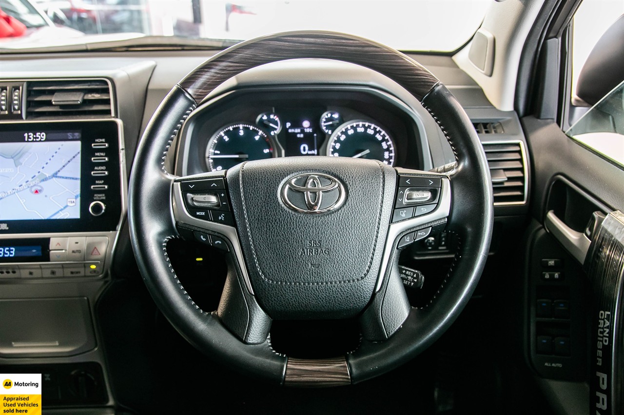 2022 Toyota Land Cruiser Prado