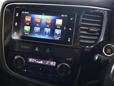 2018 Mitsubishi Outlander - Thumbnail