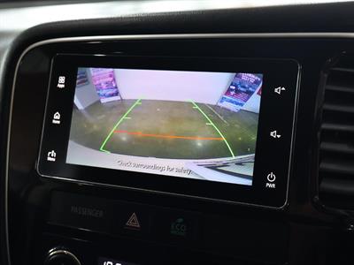 2018 Mitsubishi Outlander - Thumbnail