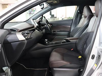 2018 Toyota C-HR - Thumbnail