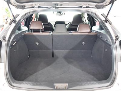 2018 Toyota C-HR - Thumbnail