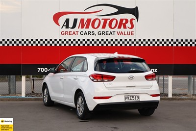 2022 Hyundai i30 - Thumbnail