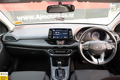 2022 Hyundai i30 - Thumbnail