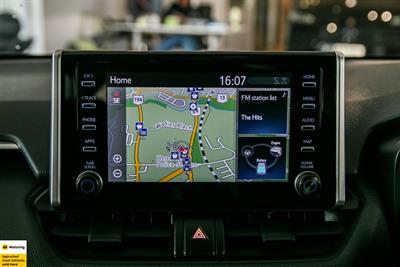 2021 Toyota RAV4 - Thumbnail