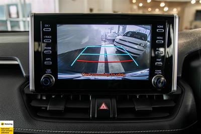 2021 Toyota RAV4 - Thumbnail