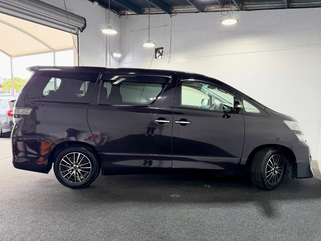 2013 Toyota Vellfire