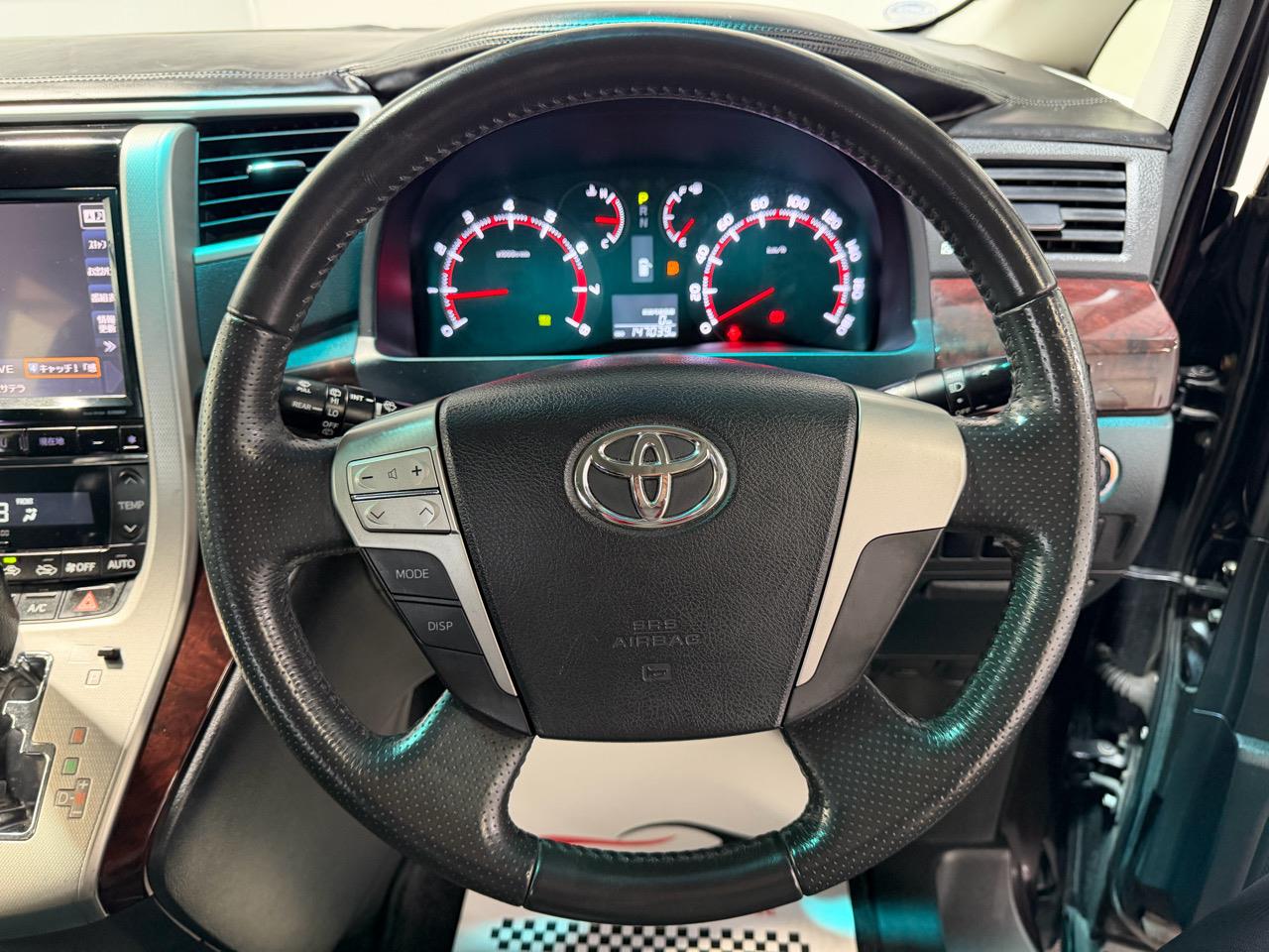 2013 Toyota Vellfire
