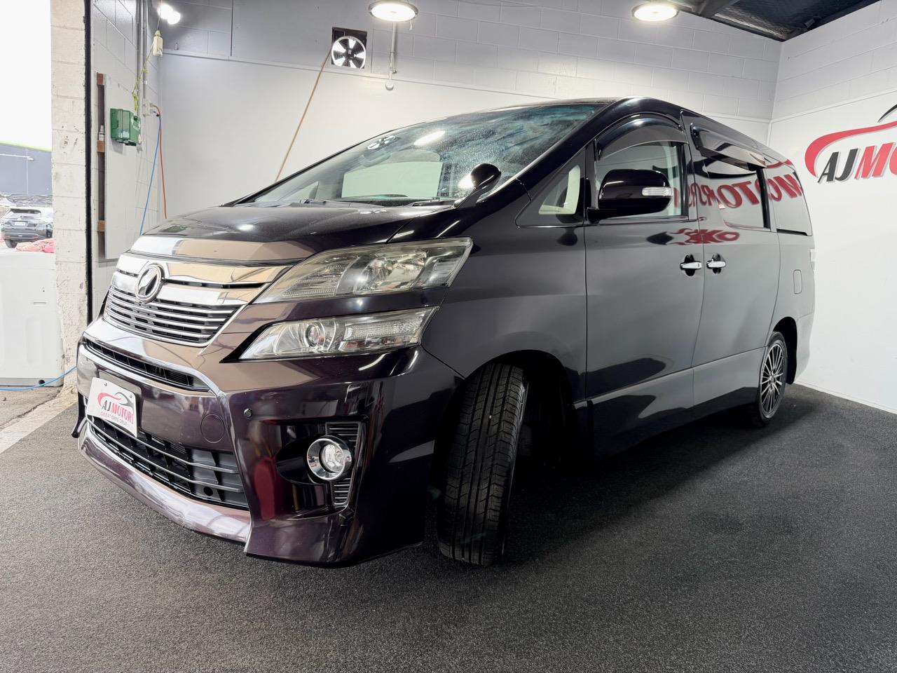 2013 Toyota Vellfire