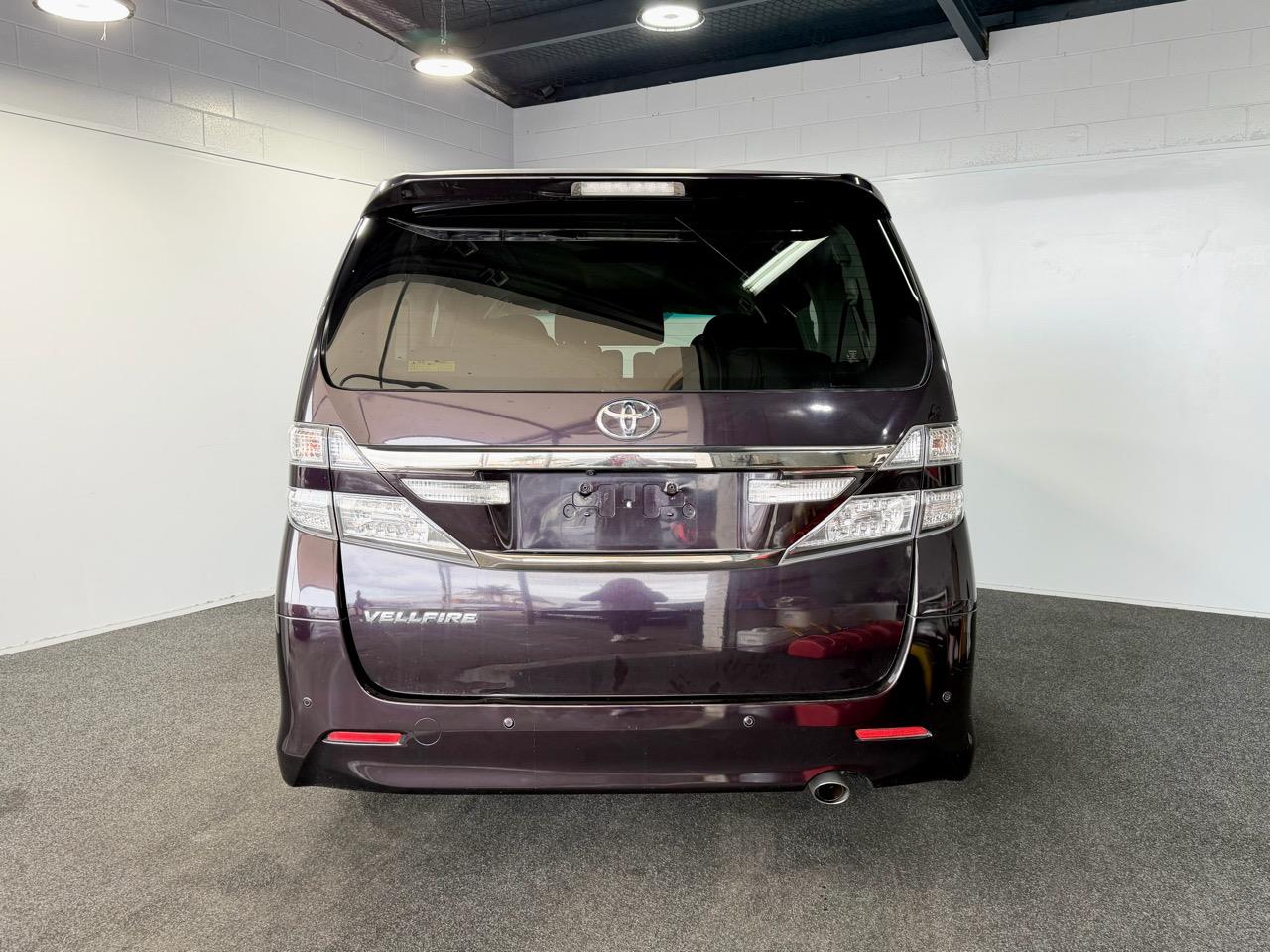 2013 Toyota Vellfire